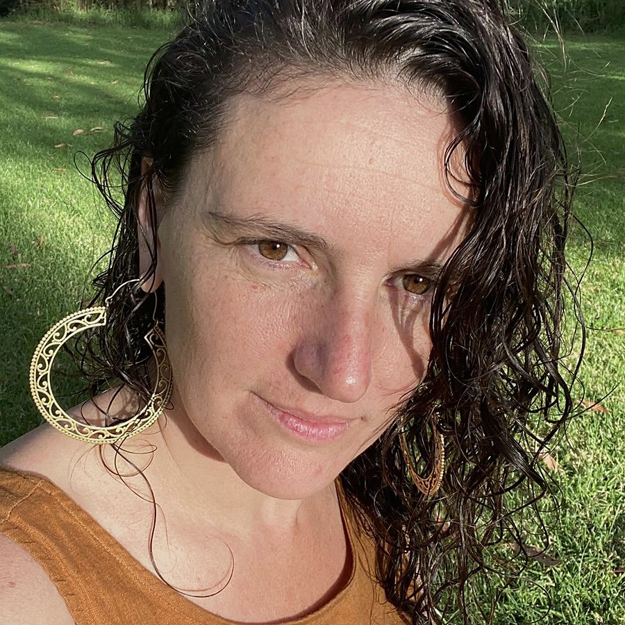 Leila Hall, lomi lomi massage therapist at Yarra Valley Sauna & Massage